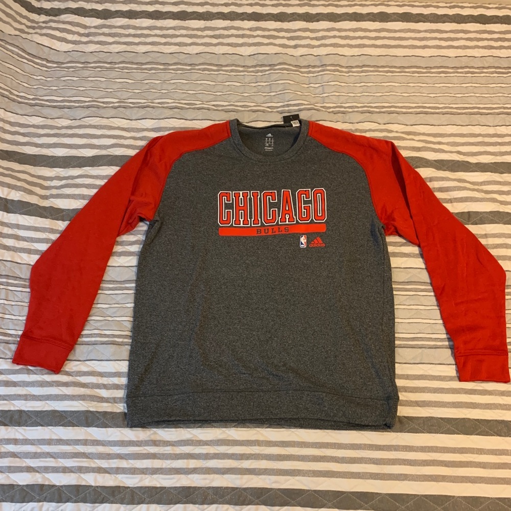 SOLD❗️Chicago Bulls Adidas Climawarm Red Sweater - Picture 1 of 5